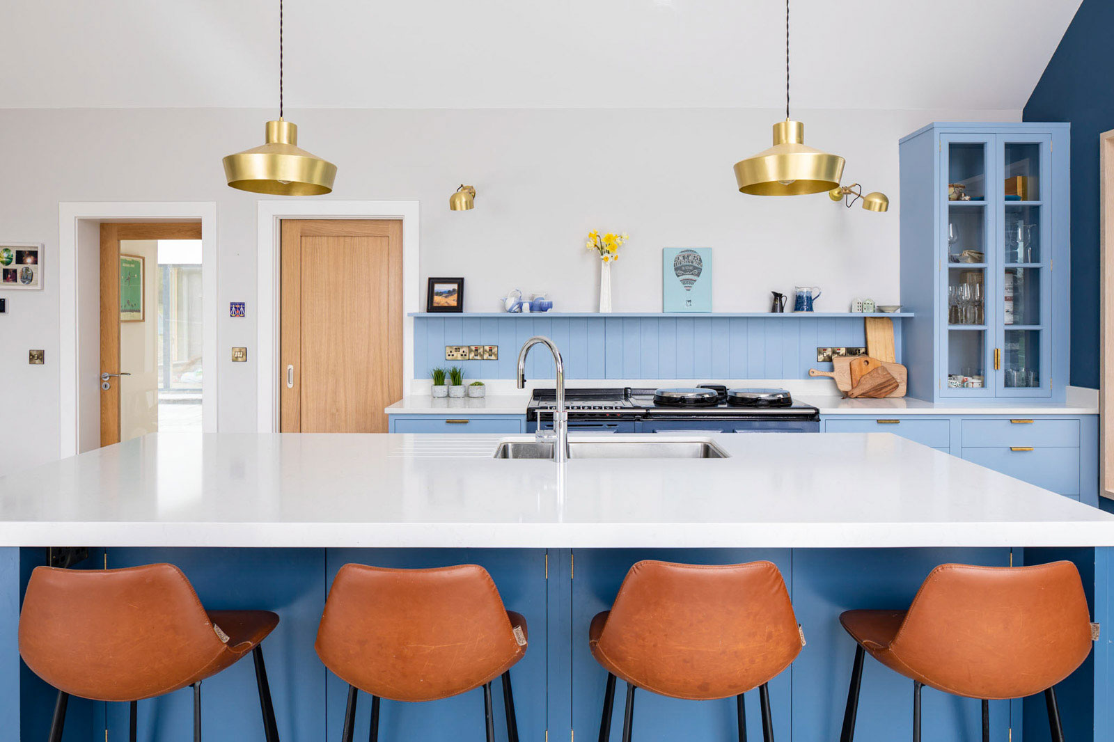 Soft Brass Lighting Finishes in this Modern Farmhouse Kitchen